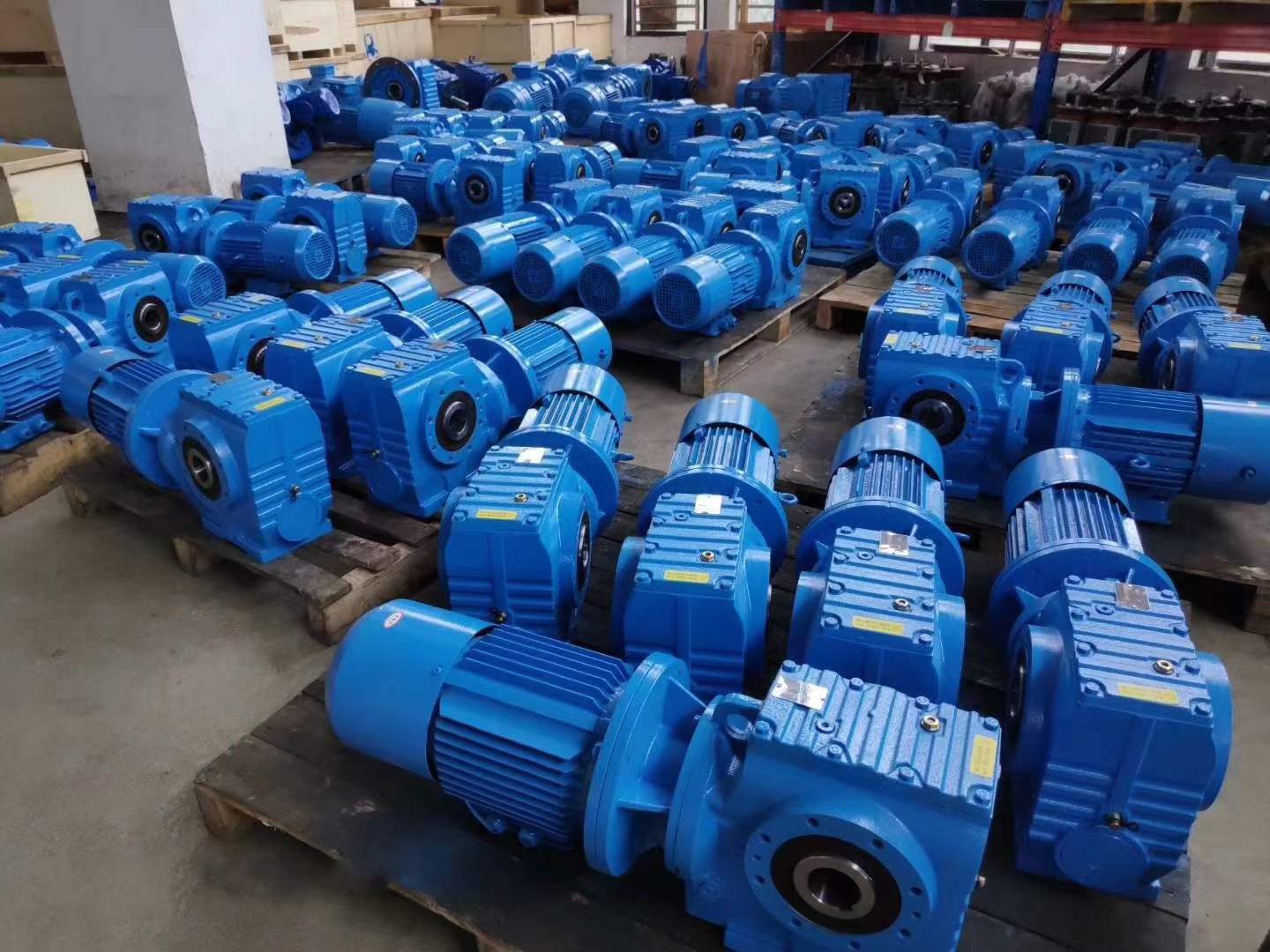 SKAZ68-Y1.1KW-125M1SלpٙCFAF77DRE100LC4