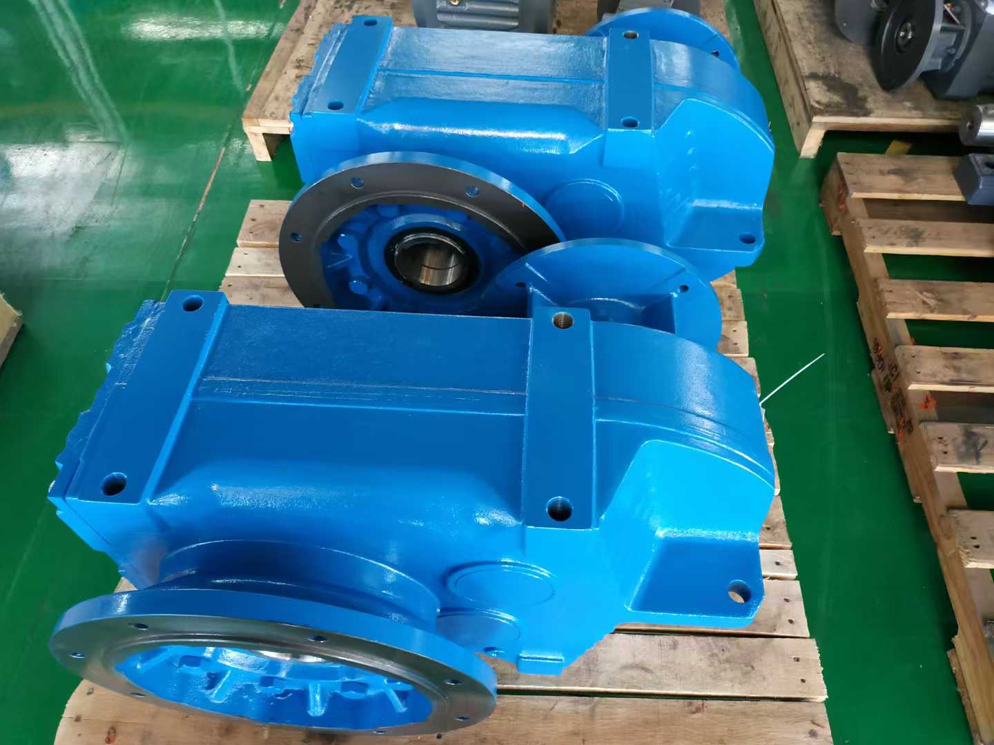 SAT67-Y2.2KW-54M1DpٙCFA97DRS180S4