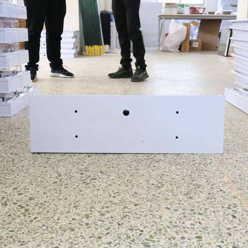 HRY84-2*18wҟom܇gLED^ɹEX