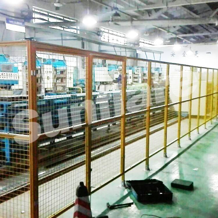 CеXͲķoڰȫoSɫW܇g}xW