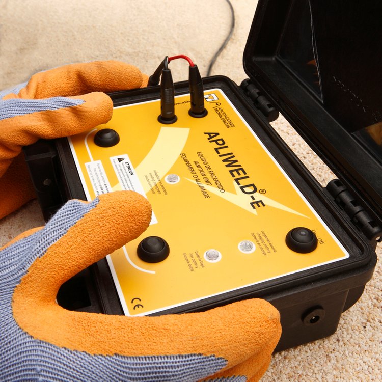 APLIC\/wşẸcbAT-100N1οʹ100