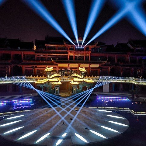 _(ti)LED@ʾUһվʽ(w)O(sh)Ў(k)