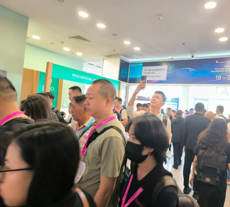 2025Խϣ־УH܇ۺչ[