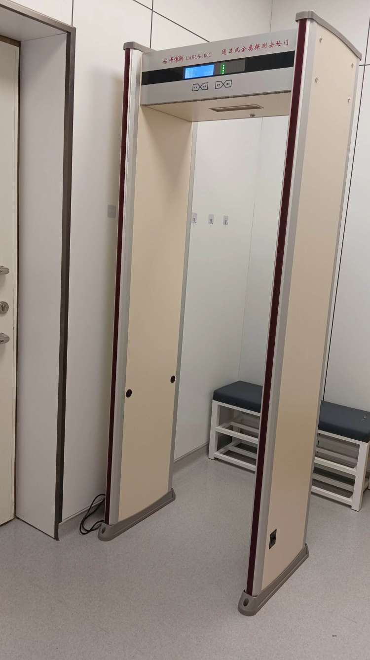 ʘ̽yT^w^zTCBS-200˹