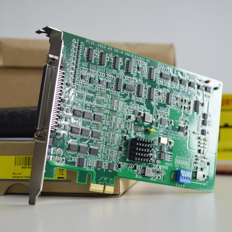 APCIE-1810๦ܔɼ16·ģMɾ̔IOͨ