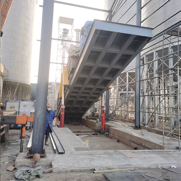 \(chng)ȫԄ(dng)ж܇C(j)ǶҺTQXH200