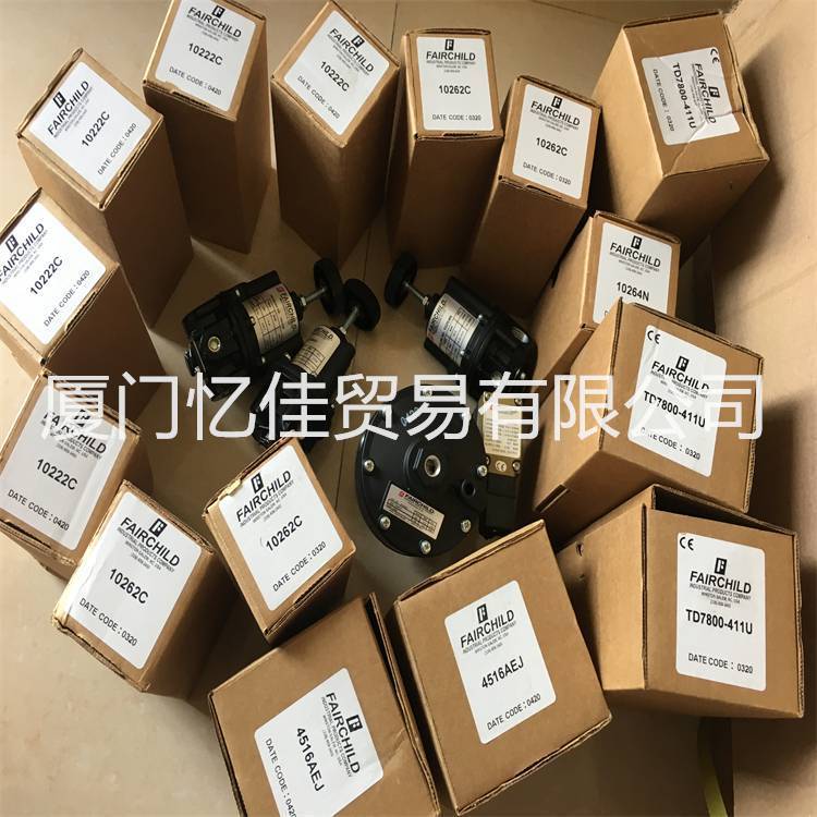 FAIRCHILD{y10222SCpyDQ^