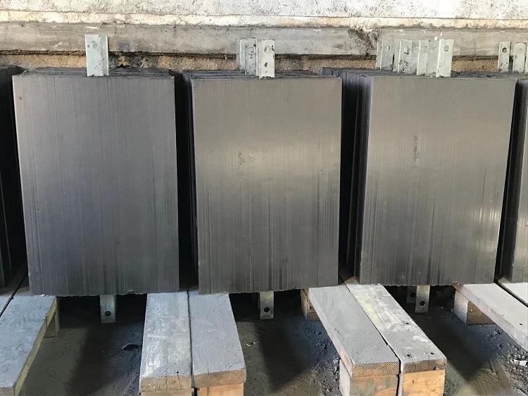 (f)Ϲ̑B(ti)ӵwL(zhng)ɳʯīӵ̼r(ji)