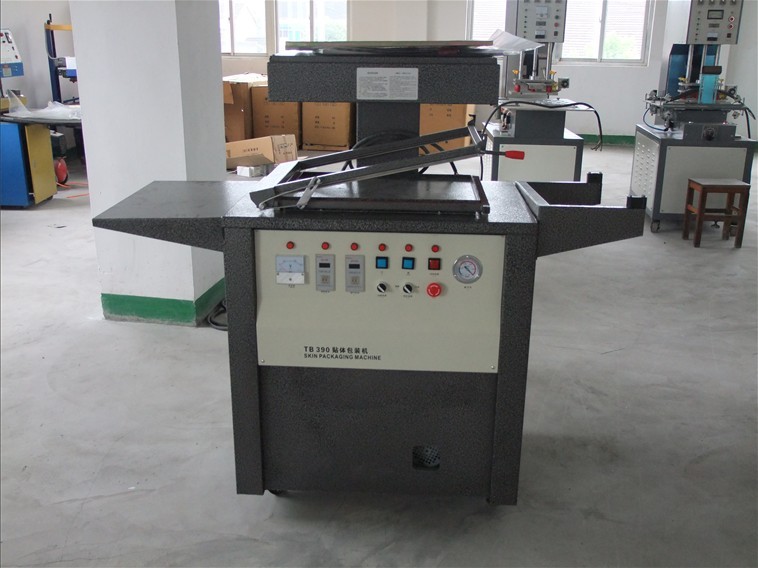 KСNwհbC(j)r-𡢹ߡߡ ·