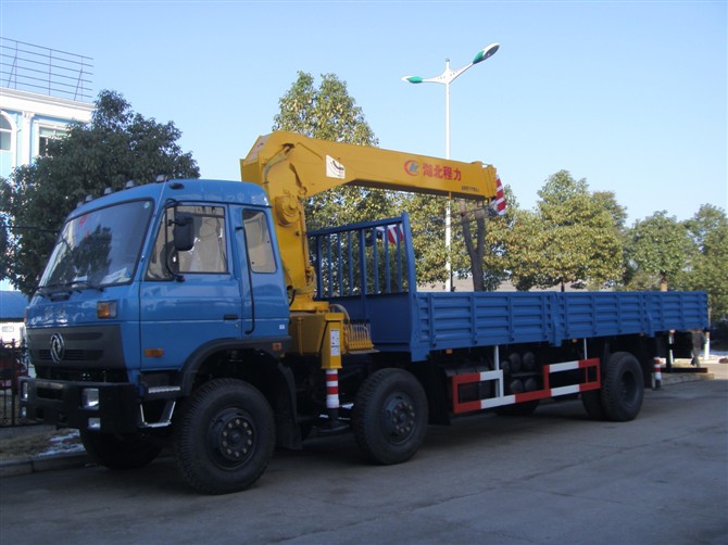 SֱNɽ|L(fng)8S܇r(ji)(yu)ݣ