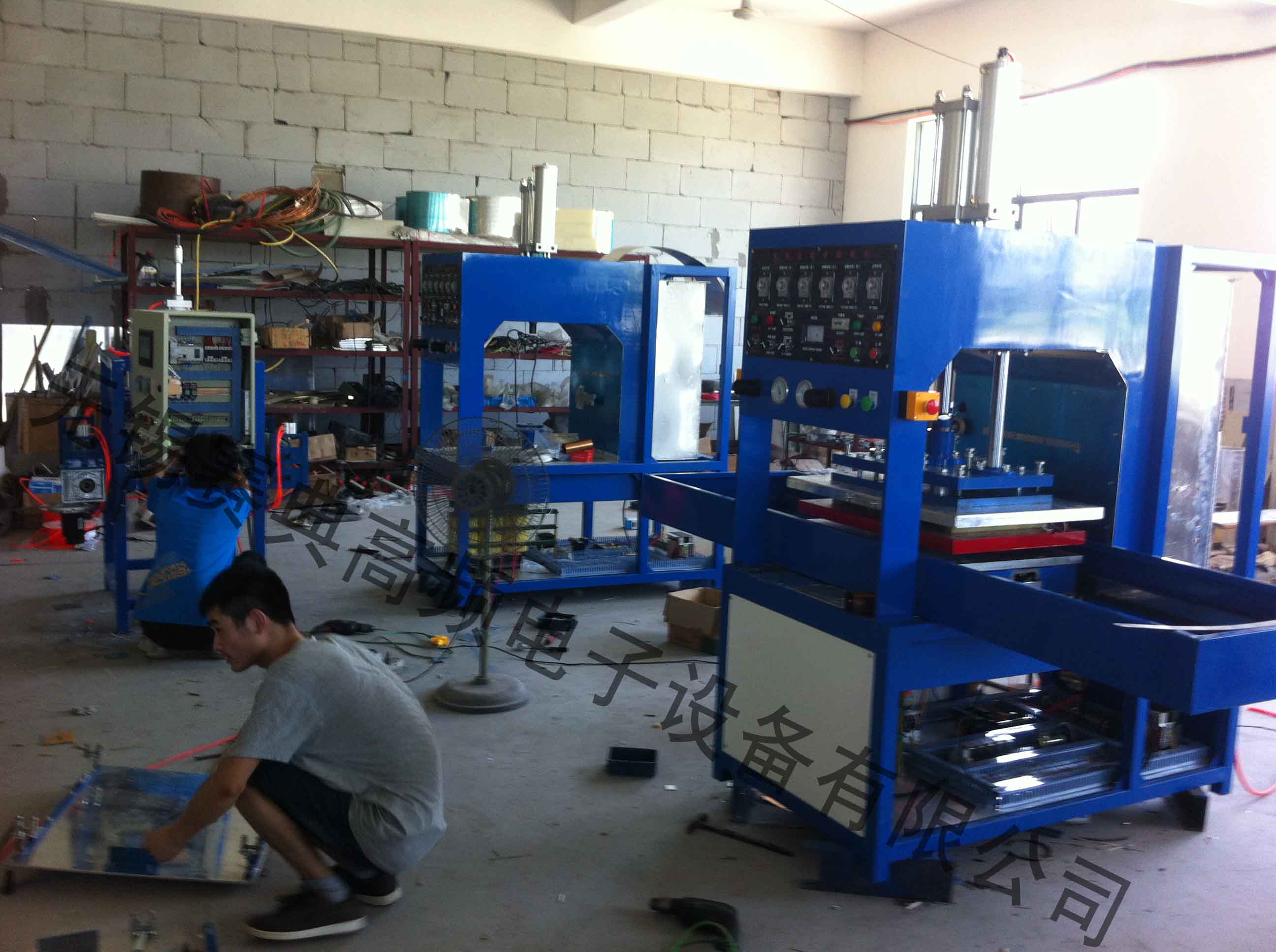 Ħ܇|늄(dng)܇_|l։C(j)