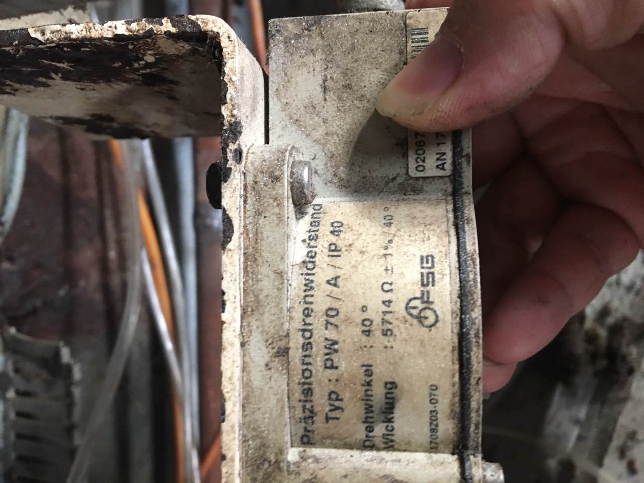 F(xin)rmCR3-15 A-A-A-E-HQQE늙C(j)