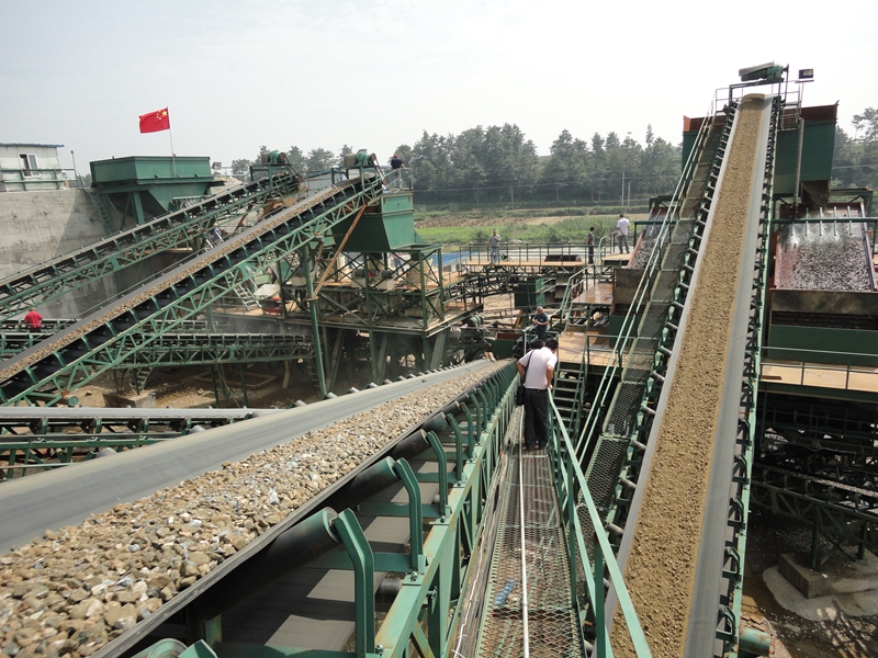 ݁ʽCɰC p݁ʽC XSϵ˹ɰC ڰ׵VɽCе