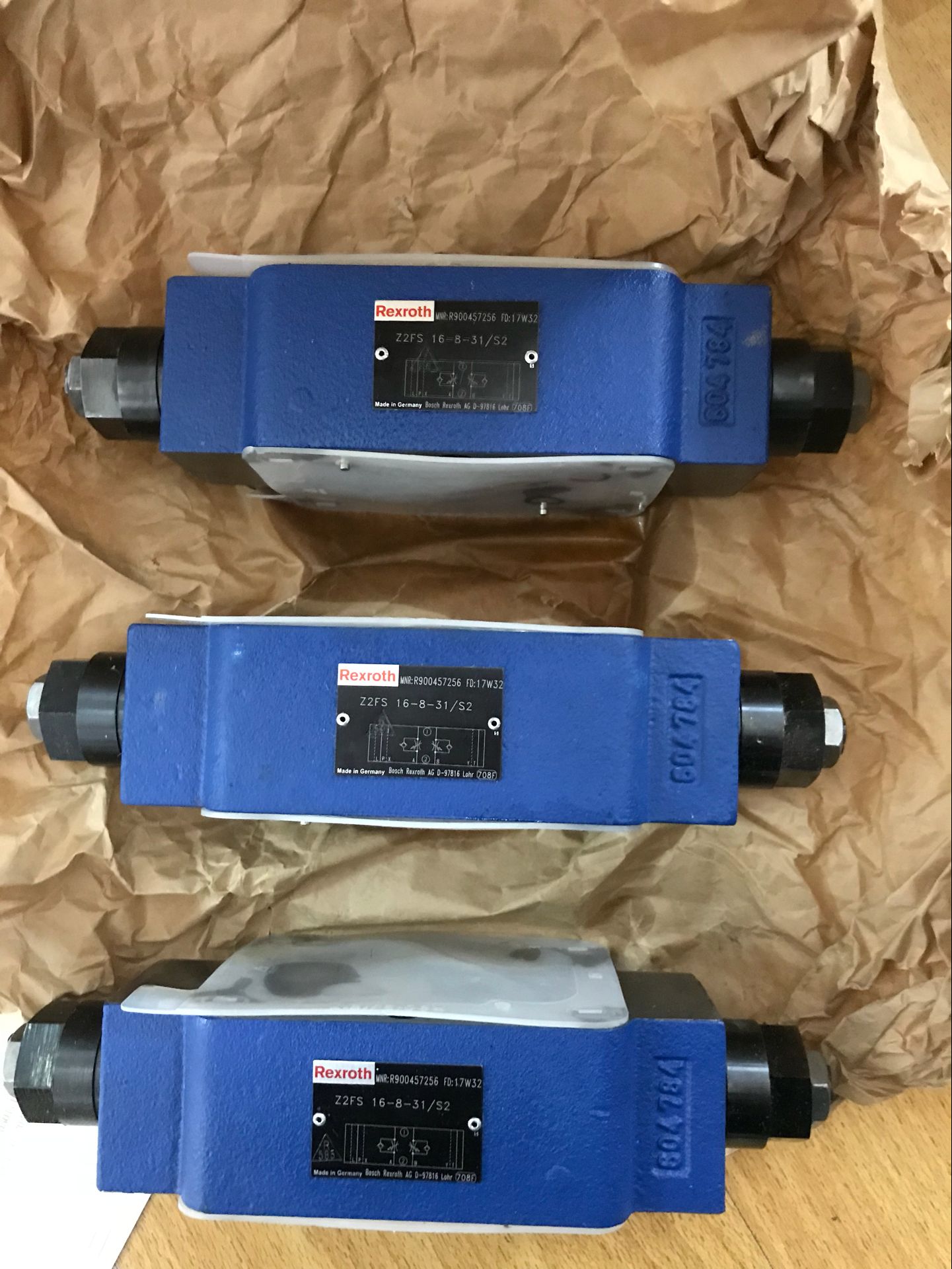 ʿ늴y2FRM6B36-3X/0.2QRV