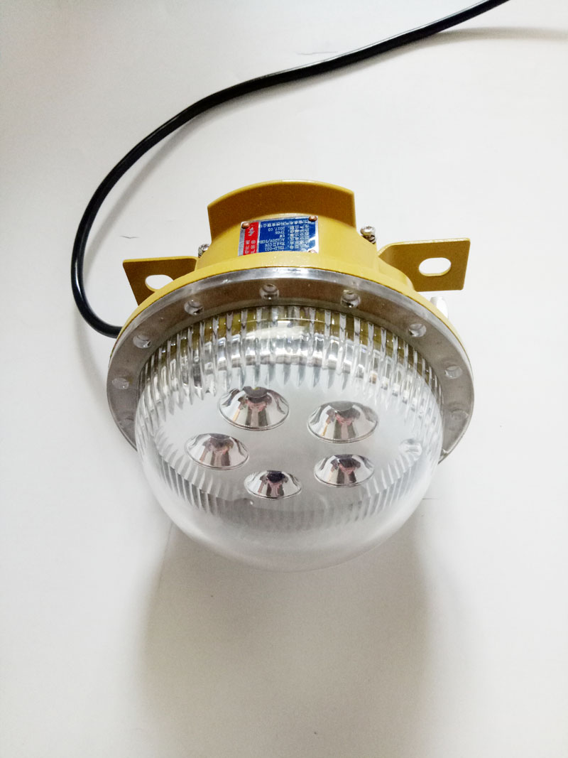 BAD8183̑Bȫ5W10W15WSo픟LED