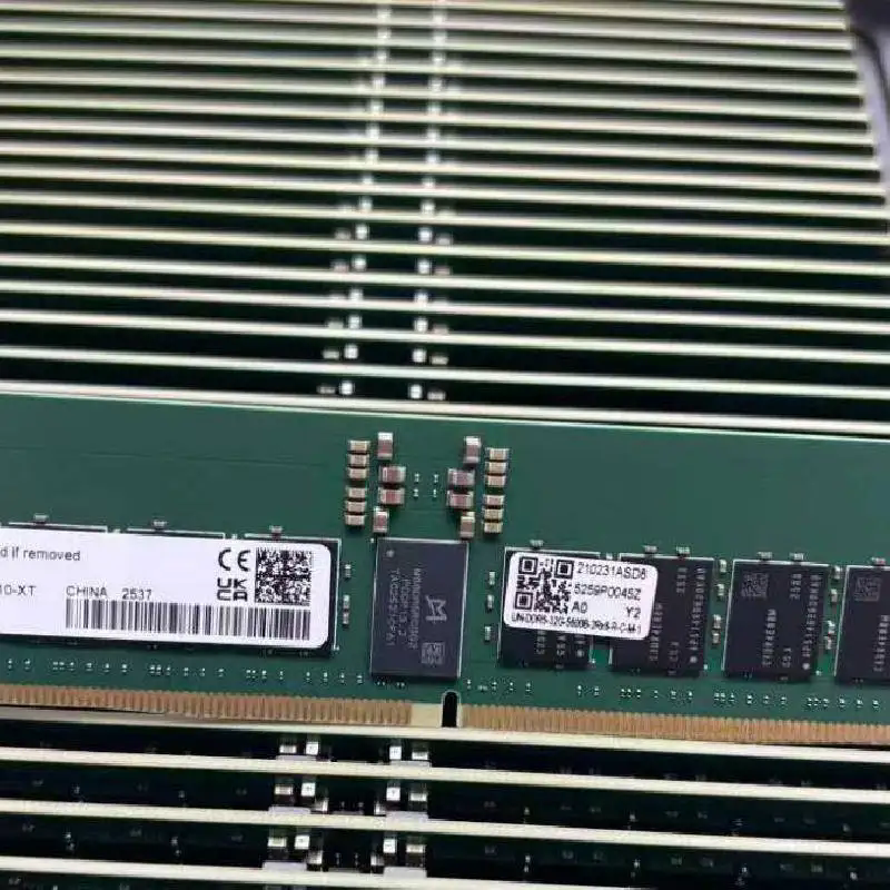 0231ASD8 32GB 2Rx8 PC5-5600B-RE0-1010-XT (ni)