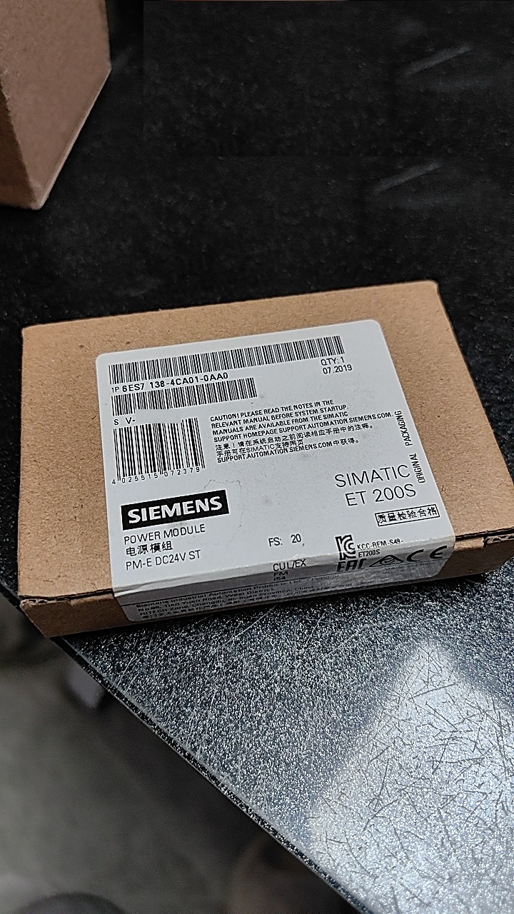 6ES7500-0JP00-0AB0 6ES7505-0RA00-0AB0