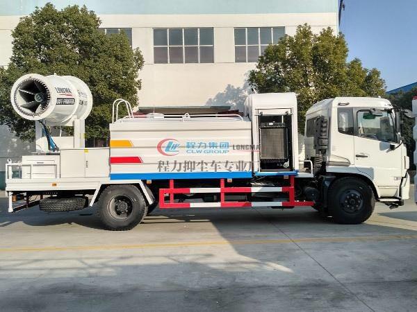 r(sh)L(fng)60׶๦F܇(ch)С^(q)mP(yng)m܇(ch)