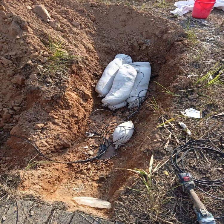 VꖘOMGM1CλˮlTꎘOo