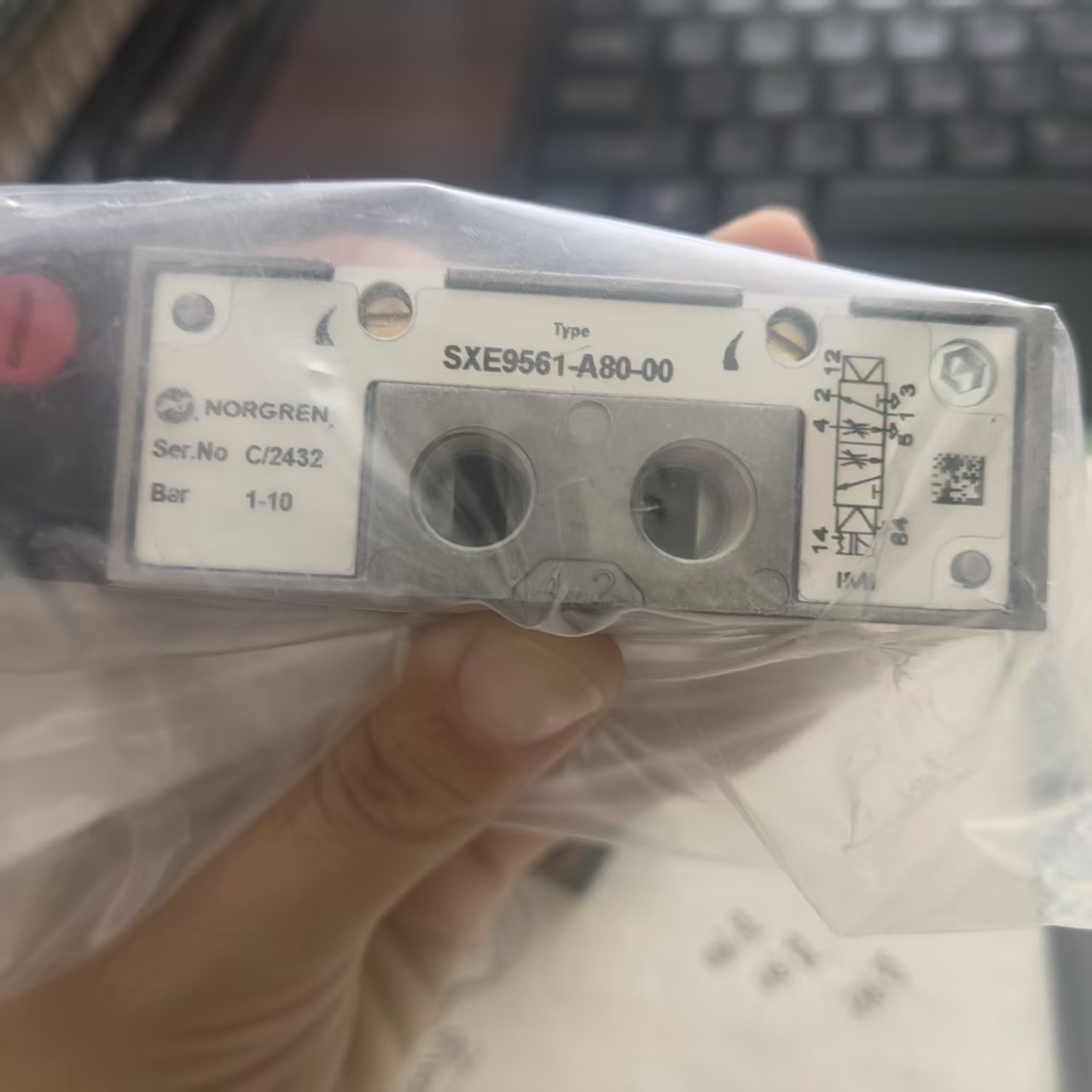 SXE 9561-A80-00Z늴yF؛