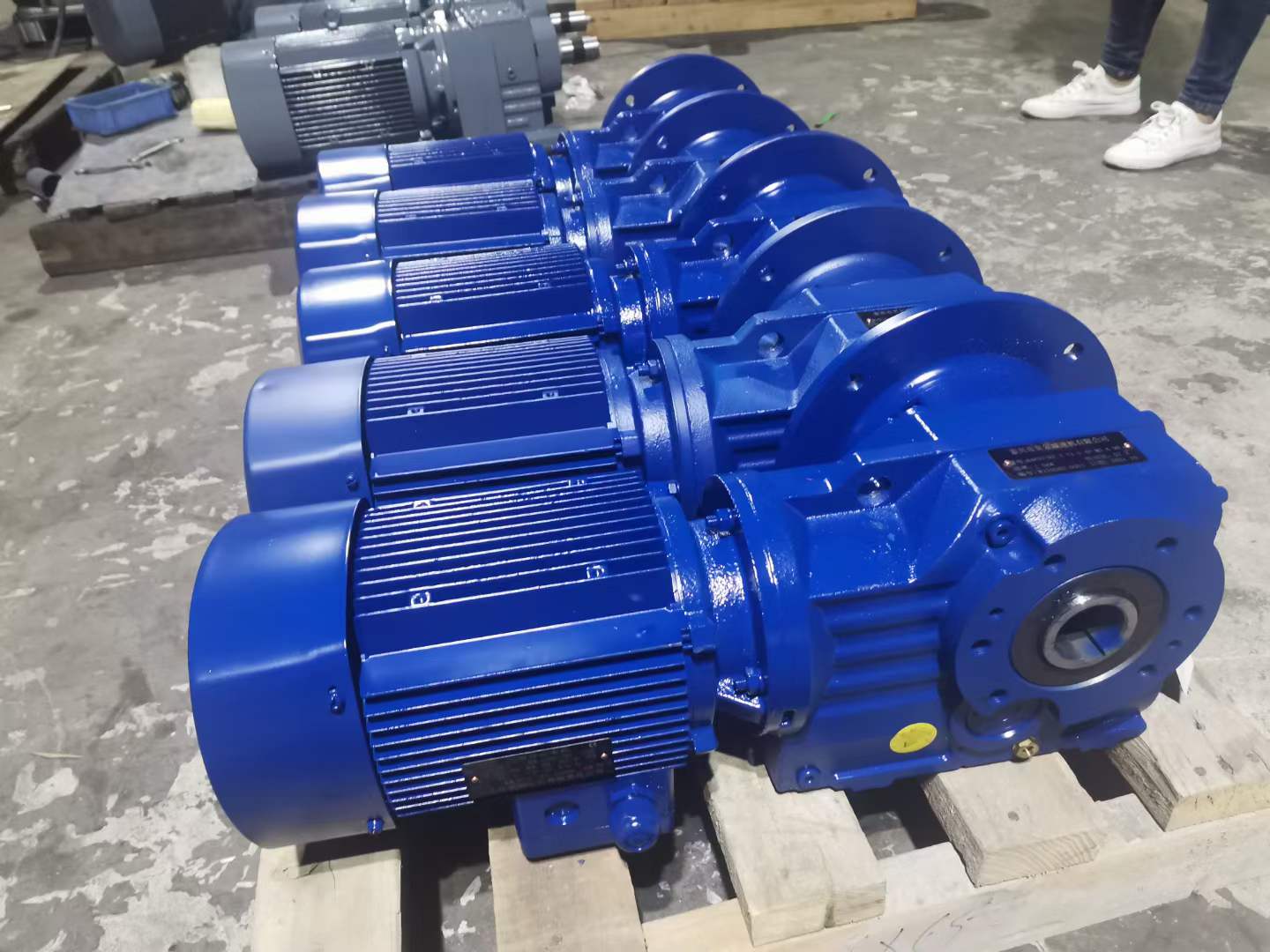 KAF107-180L6-32.69pٙCT8-2:1-1-1-UD