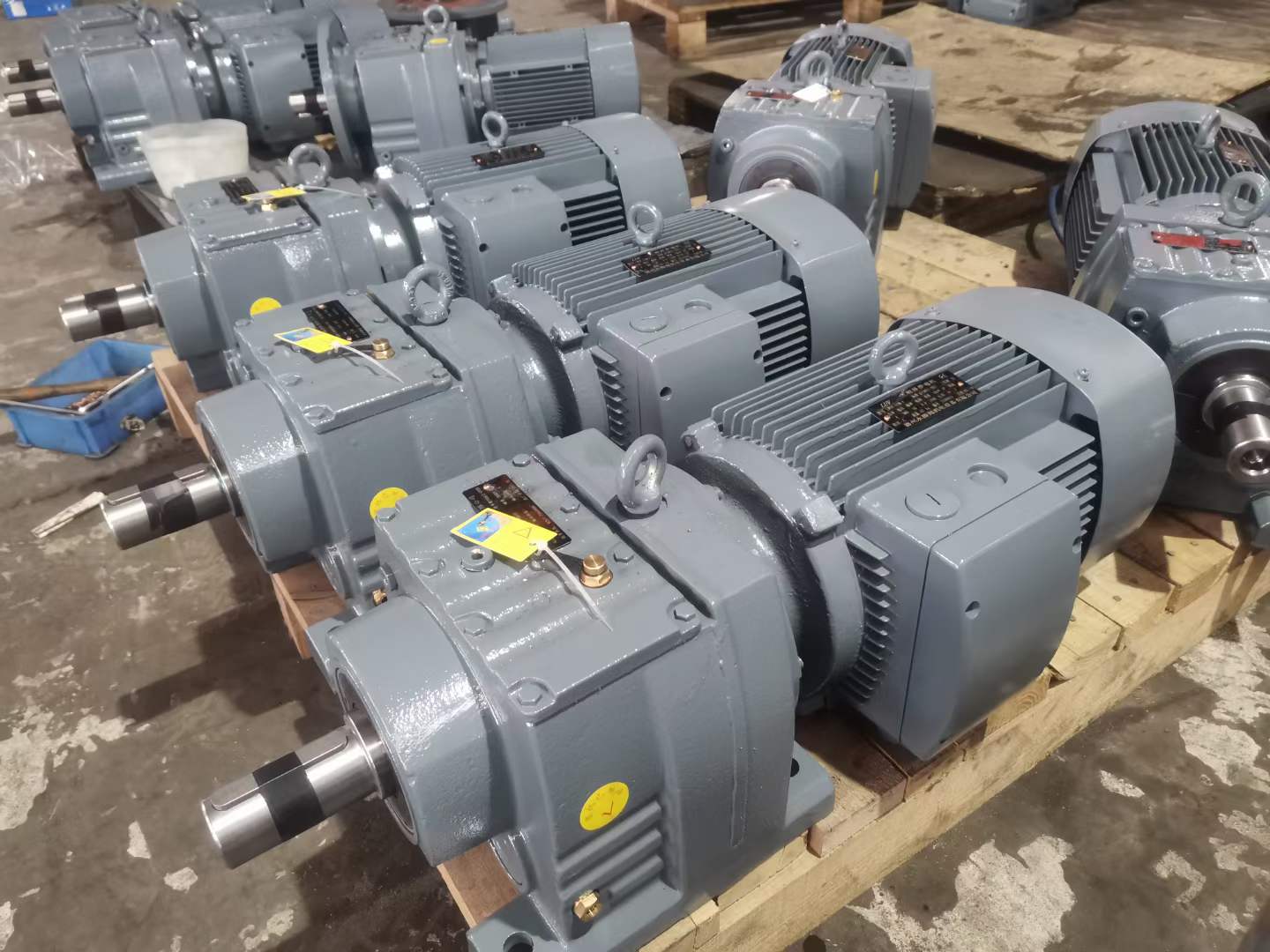 KAF87-Y3-115.82-M4ֱSpٙCR57DRE132MC4