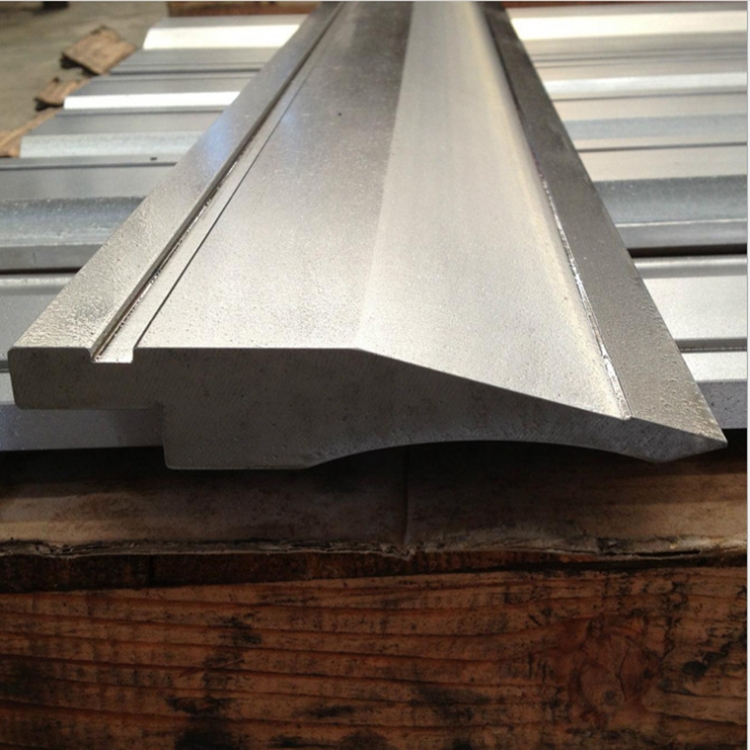 SҹۏCģ ҺۏC30ȼ⵶ģ߃r񃞻