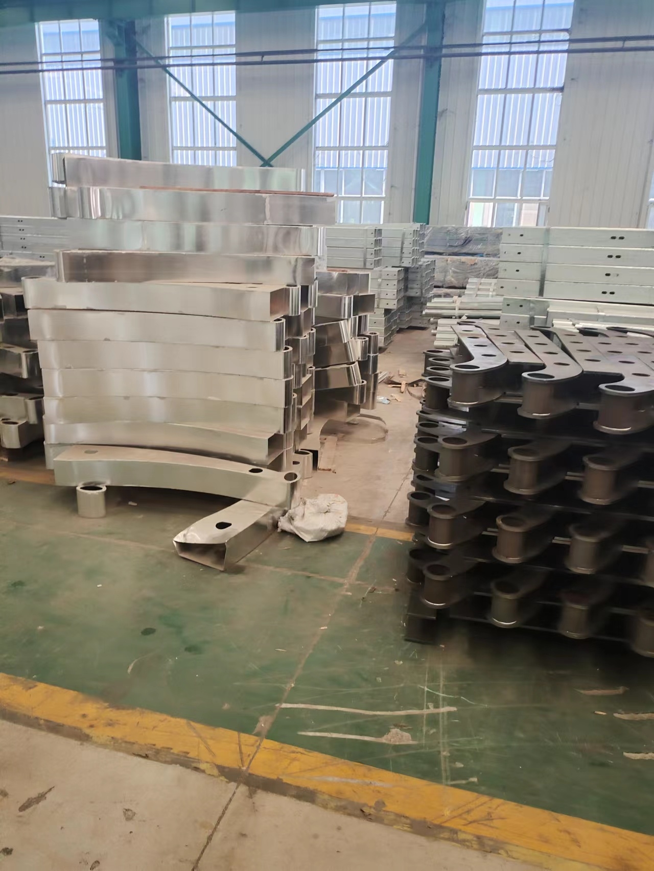 е304P䓏ͺϹo2022Ѹ£/|ԃ