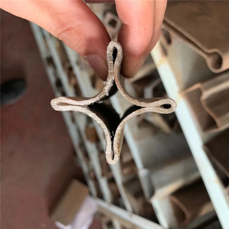 ιܲďSҰ֮ιι A܁Dӹ