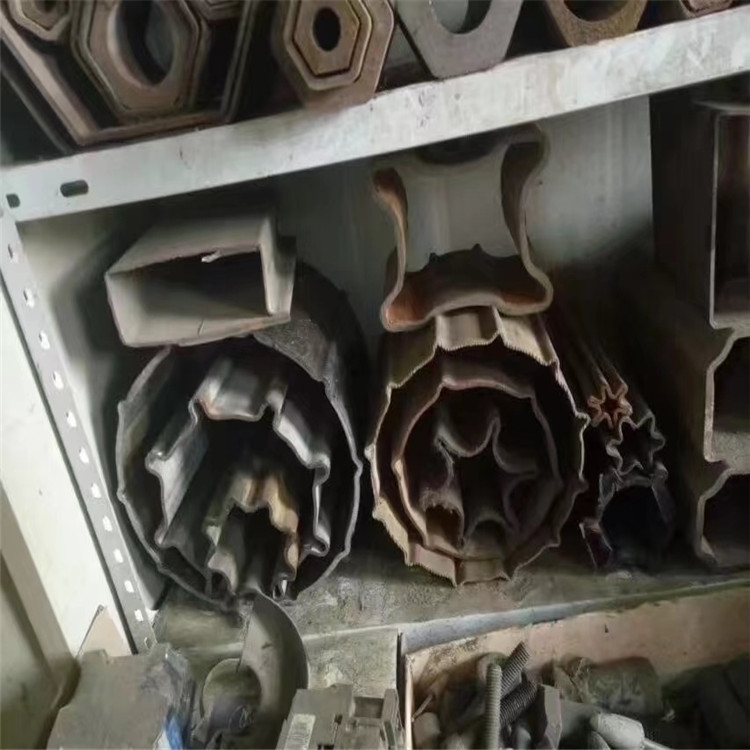 䓹ܶƏSҰ֮ιܻII䓹܁Dӹ