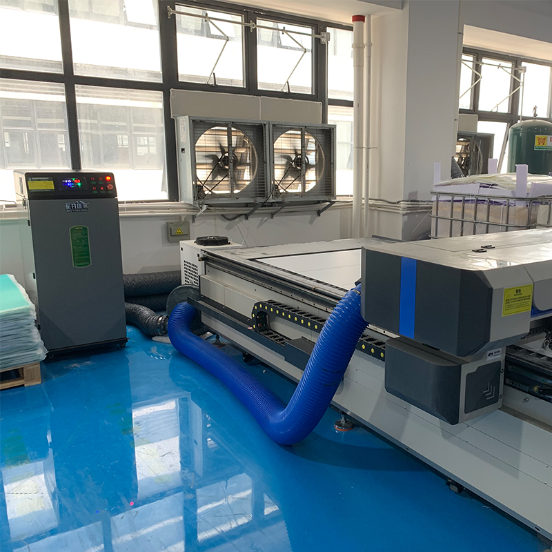 I(y)U̎ Ƅʽ^h(hun)uăC